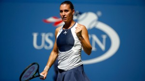 Flavia Pennetta crushed Simona Halep 6-1 6-3 to reach the US Open final against compatriot Roberta Vinci.